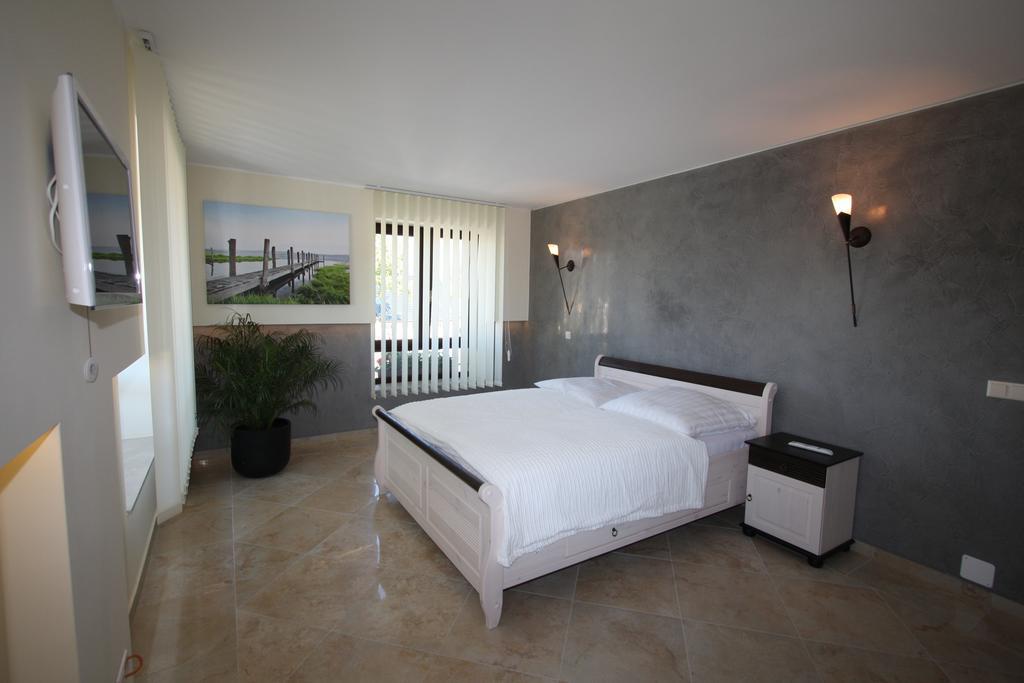 Hotel Da Gianni Gmbh Oranienburg Room photo